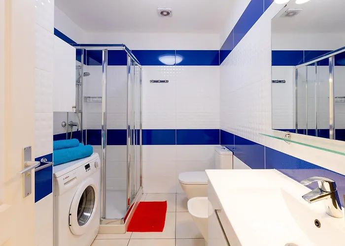 Two Bedrooms In * أذيخي