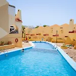 Two Bedrooms In דירה אדחה