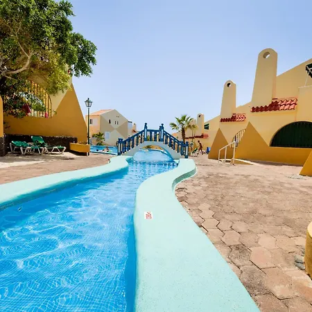 Two Bedrooms In Apartament