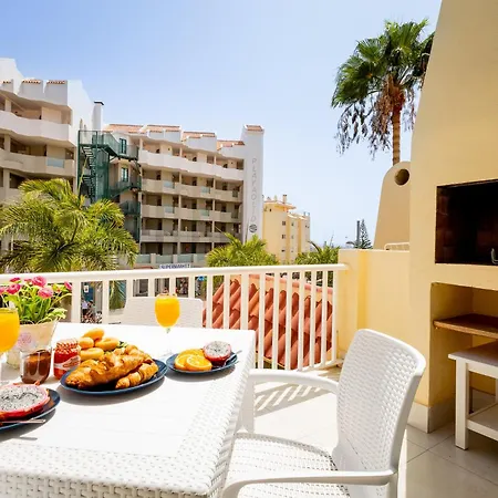 Two Bedrooms In Apartament *